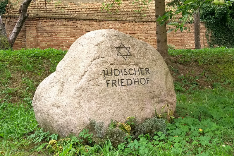 Gedenkstein des ehemaligen Jüdischen Friedhofs | © Stadt Fürstenberg