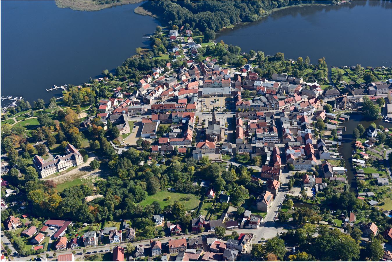 Stadt Fürstenberg/Havel Willkommen in der Wasserstadt Fürstenberg/Havel!